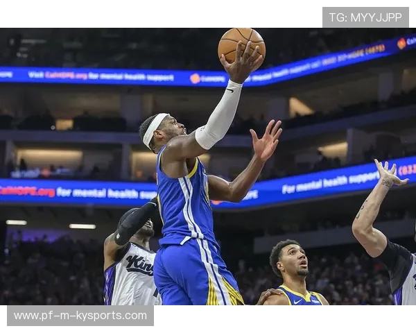 _勇士队投篮手感火热，主场狂飙三分_，勇士直臂投篮